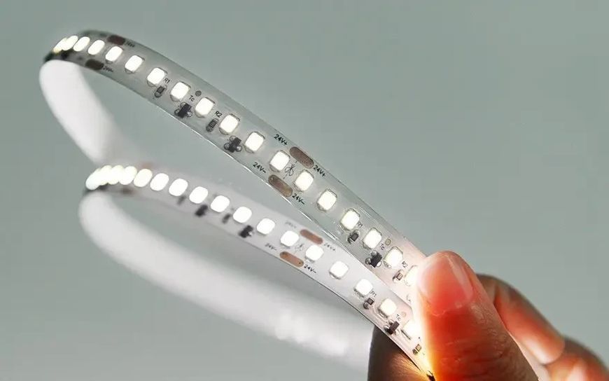 Led лента COLORS 128шт/м 24V 12,7Вт CRI=80 6000К ІР20 с кратностью реза 62,5мм DS8128-24V-10mm-W8 фото
